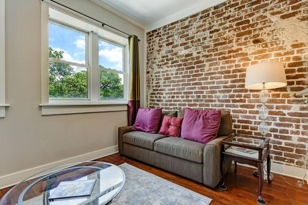 Loft Steps From City Hall And River Streets Savannah Exterior photo
